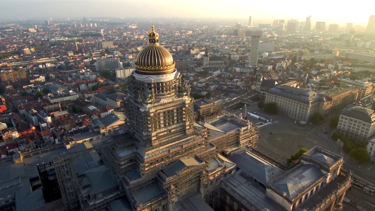 Palais de justice de Bruxelles (aerial video)