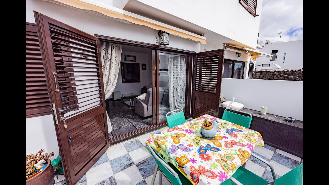 2 bedroom town house in the popular area of Playa Honda