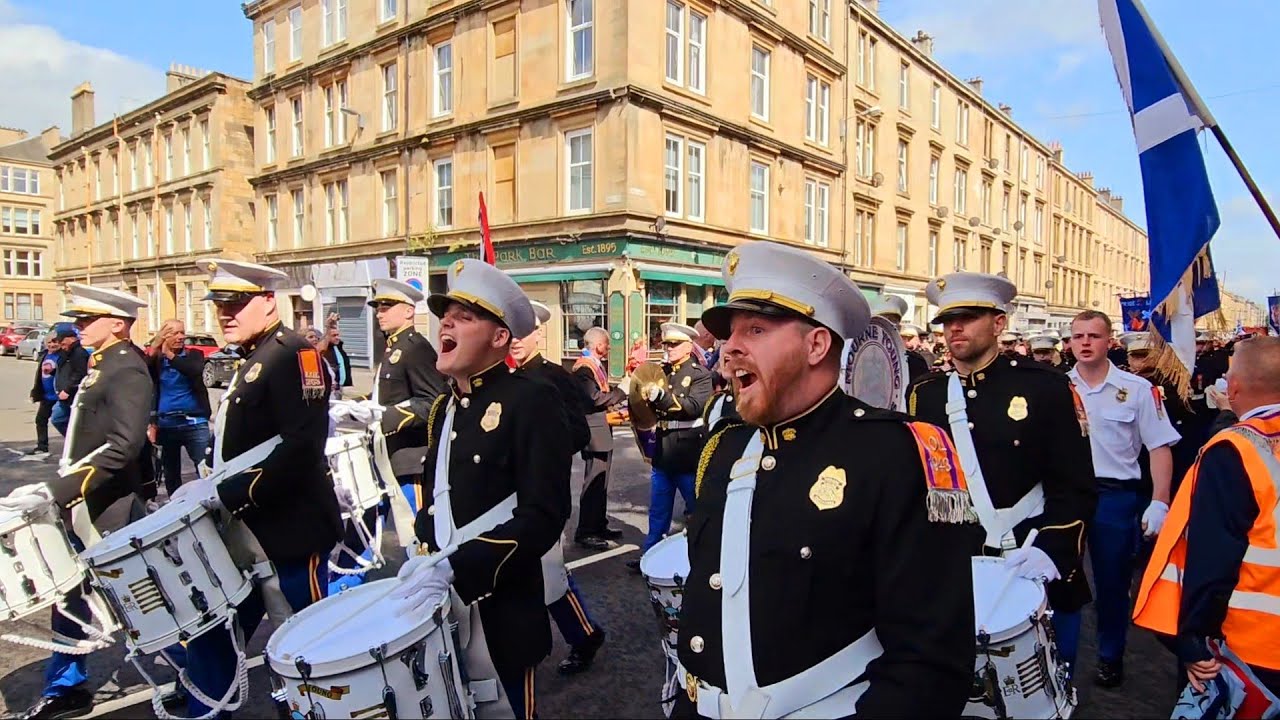 THE SASH, MOURNE YOUNG DEFENDERS FLUTE BAND GLASGOW BIG WALK 2023