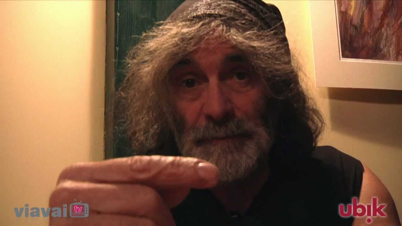 Mauro Corona intervista: l'uomo della natura che non vive sugli alberi!