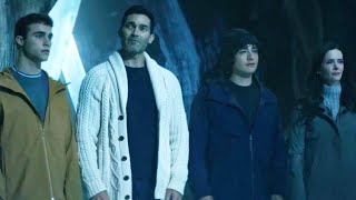 Superman  Lois Star Teases Epic College Spinoff Idea After Series Finale