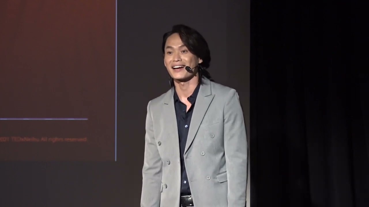 Change and Challenge | 恐懼使你鐙大人 | 黃鐙輝 | Brando Huang | TEDxNeihu