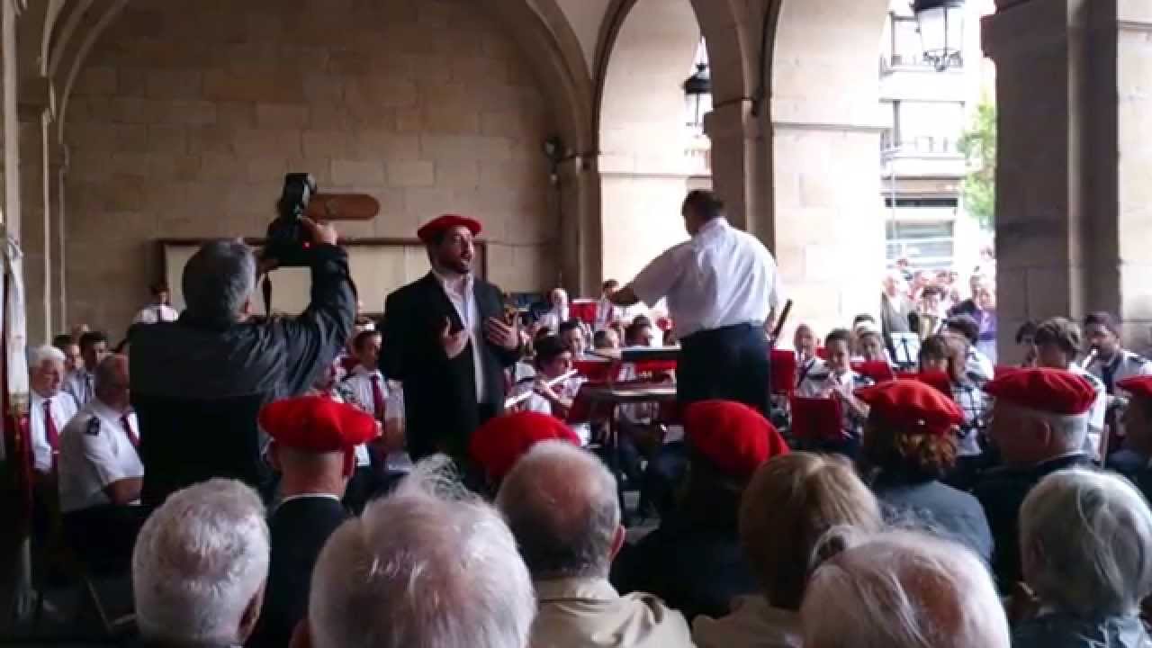 Airetun Txikitun en fiestas de Irún.