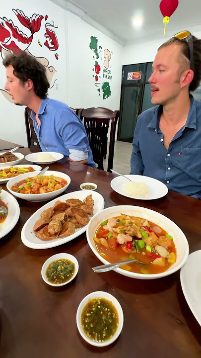 CHINESE FOOD YANG FAMOUS DI MEDAN 😮 #jejezhuang #kuliner