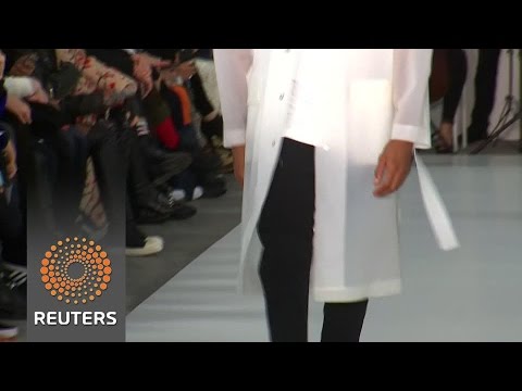 Rapper Tinie Tempah makes catwalk debut - Rapper Tinie Tempah makes catwalk debut