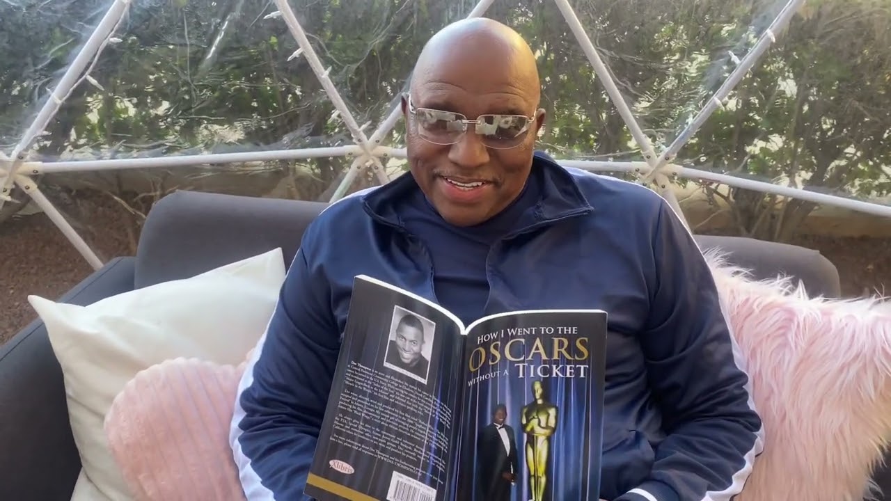 Dee Thompson Inspirational Book@DeeThompsonTV