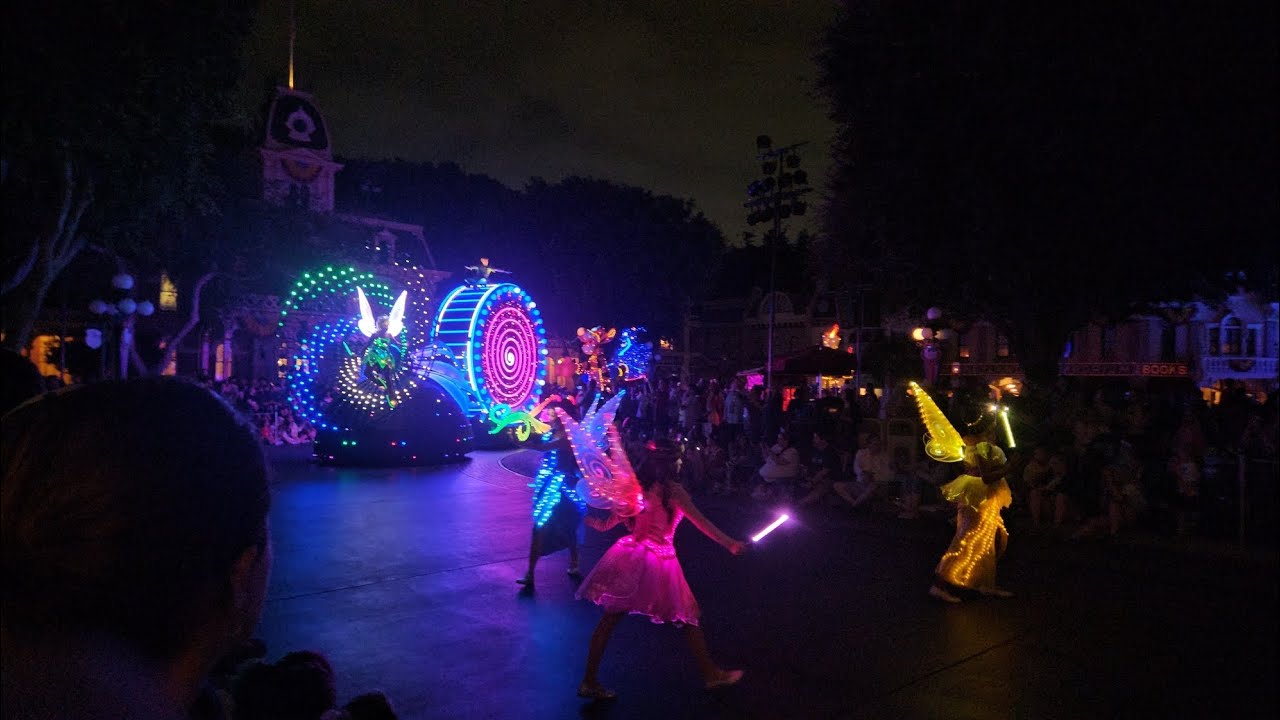 Disney Paint the night POV UHD 4K 60FPS Disneyland Town Square