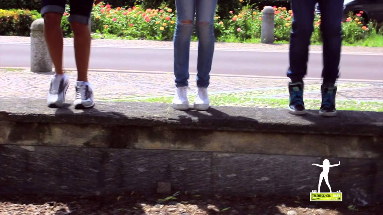 HAPPY feat Pharrell Williams - Talent School Rary @ Muggio'