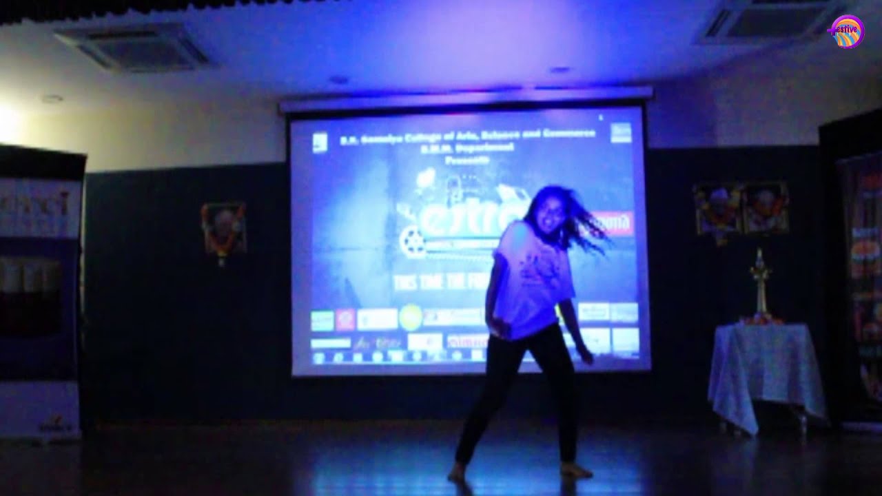 Live Dance Performance on Mehbooba oh Mehbooba From Sholay Estro 2014