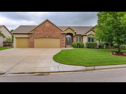 524 E Crescent Lakes Dr, Andover, KS home video tour