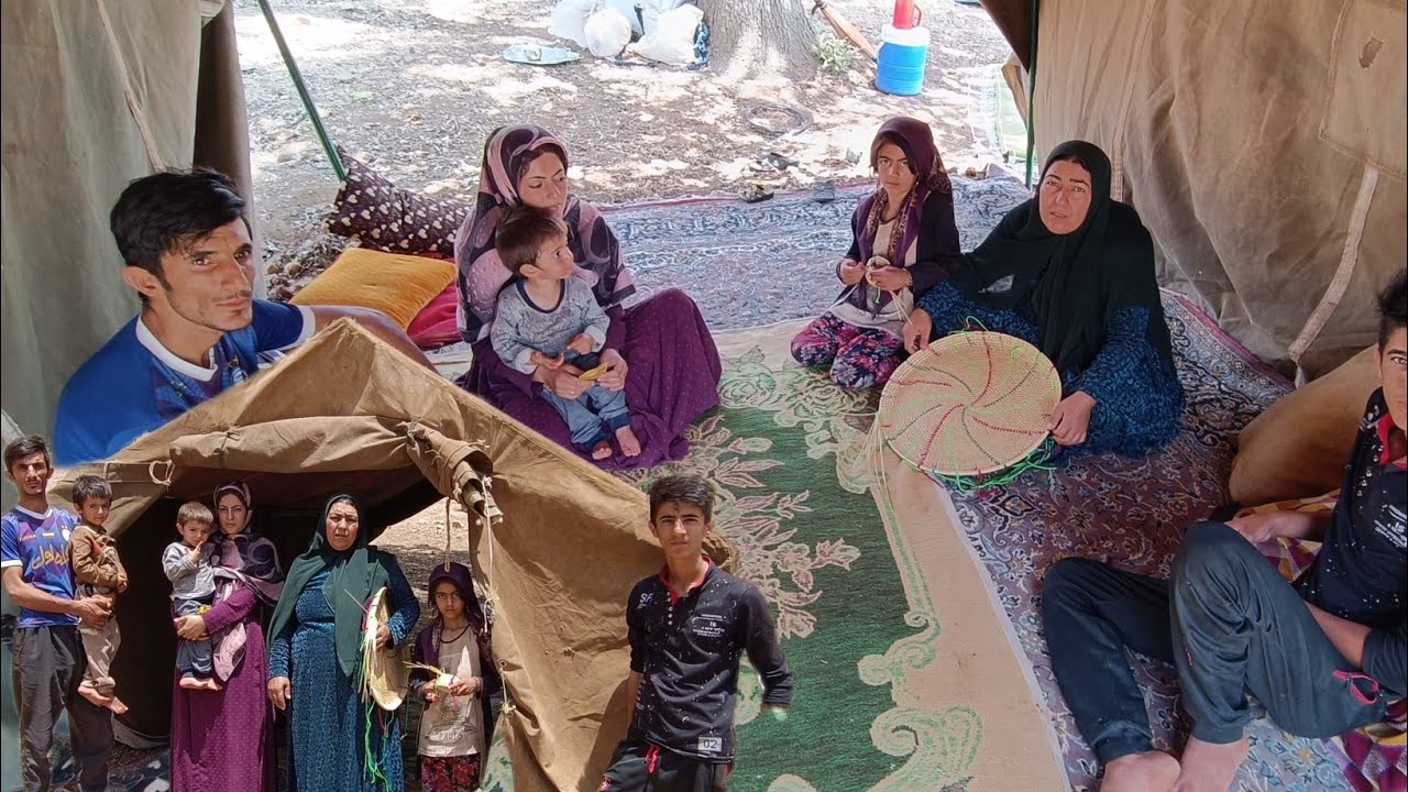 Migration of a nomadic family to the desert