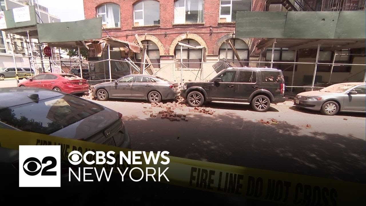 Video shows aftermath of partial building collapse in Brooklyn - YouTube