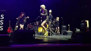 PINS - Manchester Apollo - 14/12/2018