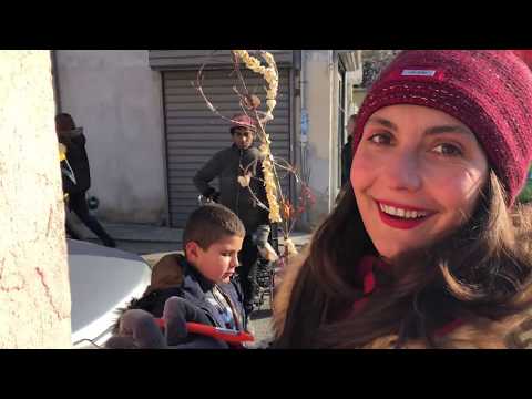 Feeding Homeless Fans at Christmas. Tsetsi. Цеци с Автографи за Коледари, Клизма-Фенове и Роми