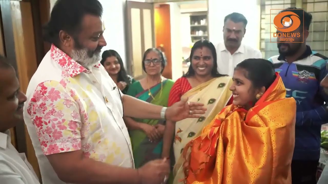 അനുമോദനം അറിയിക്കാൻ ശ്രീക്കുട്ടിയുടെ വീട്ടിലെത്തി കേന്ദ്രമന്ത്രി Suresh Gopi