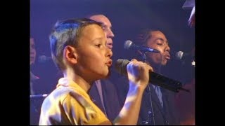 Les Petits Chanteurs d'Asnières - L'oiseau  ( Gala 2005)