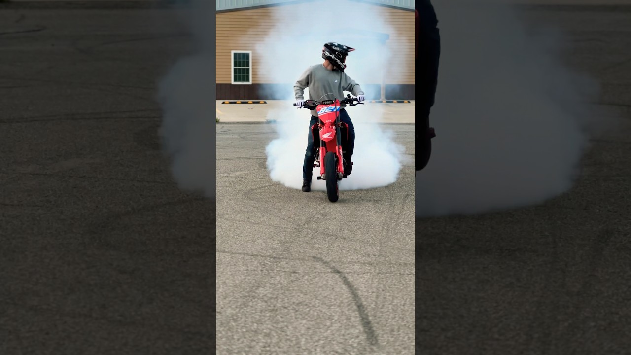 This CRF450 Supermoto is an ABSOLUTE MONSTER on the Streets! 