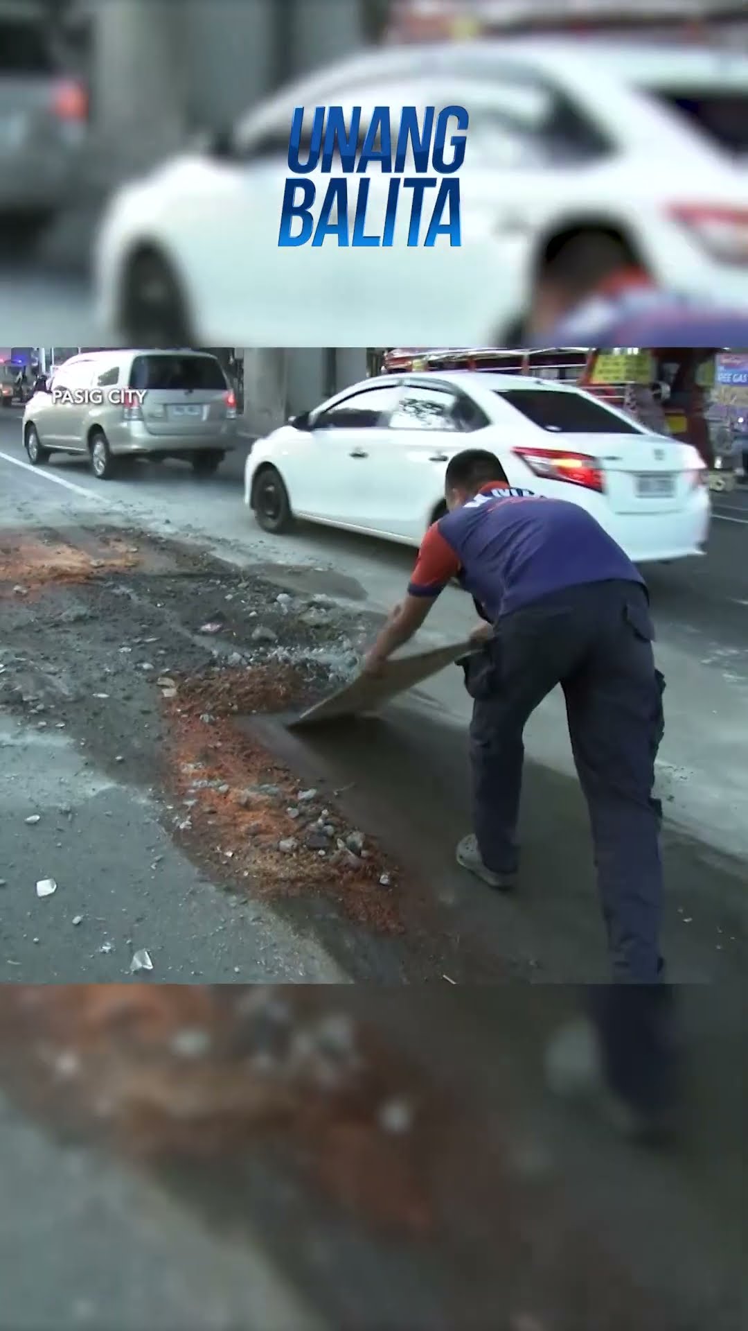 10-wheeler, sumalpok sa concrete barrier sa Marcos Highway #shorts | Unang Balita