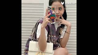 Jisooni  qanchalik  yomon  kórsamda  u  Blackpink  azosi .Koreya  vaqti  bóyicha uni  kuni  keldi