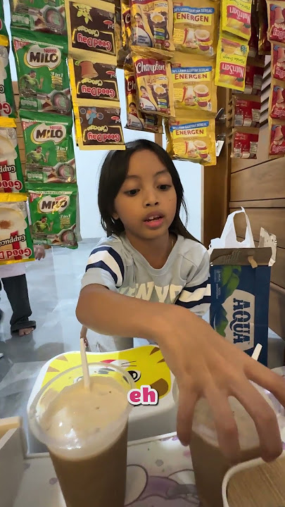 LEIKA OPENS A FOOD STALL! COME AND BUY SOME 😍 #leika #viral #shorts #funny #kids