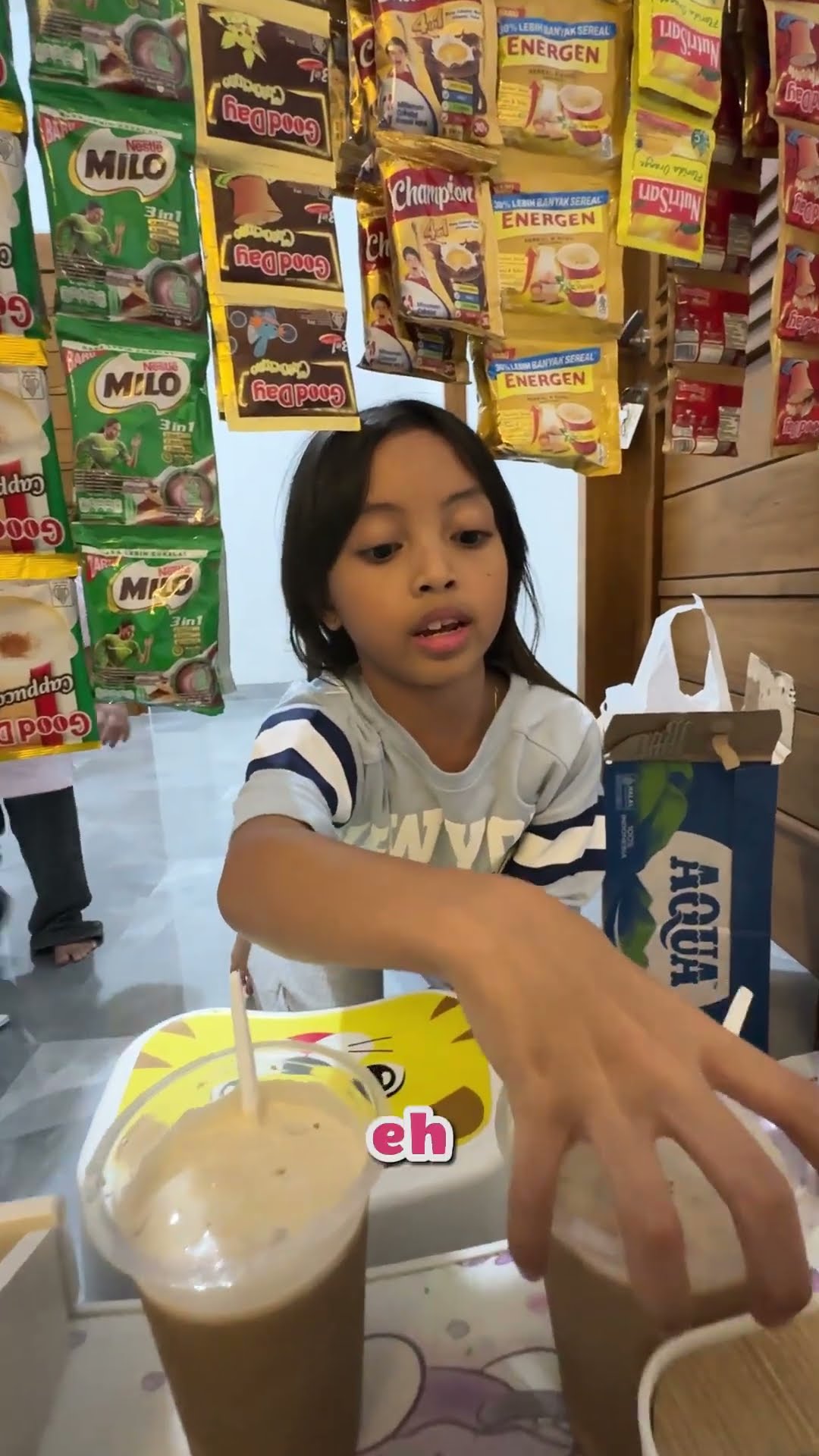 PERTAMA KALI LEIKA PUNYA WARUNG SENDIRI, SIAPA YANG MAU BELI?? ? #leika #shorts #viralvideo