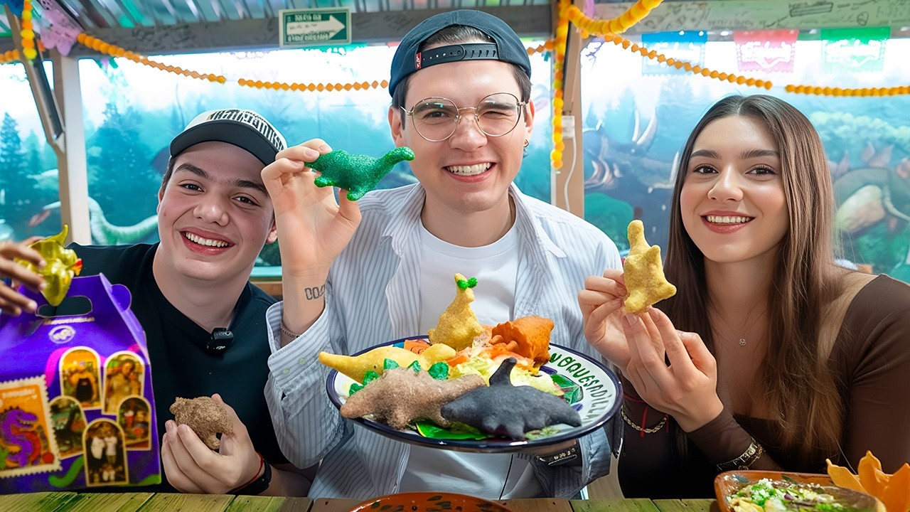 PROBANDO LAS ÚNICAS DINOQUESADILLAS DEL MUNDO 🦖