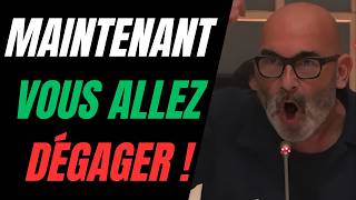 Ce Maire Communiste Explose De Rage Car Un Élu Rn Sort Un Crucifix En Plein Conseil Municipal