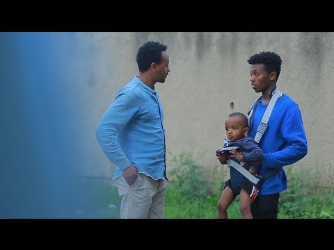 ethiopia---የማታዉቁት-ሰው-ልጄን-አሳድግልኝ-ብሎ-ጥሎባችሁ-ቢሮጥስ-?-ፕራንክ-habesha-prank-|-miko-mikee-2019