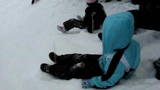20091226-130615-Sledding-22546.avi