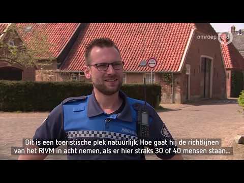 Handhaver Rik checkt of mensen zich wel aan de coronaregels houden