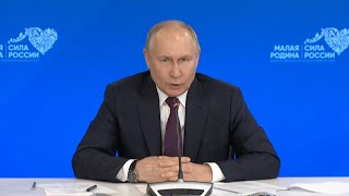 «Ну не придурки, не?»: Владимир Путин об отказе Украины от переговоров из-за Бориса Джонсона