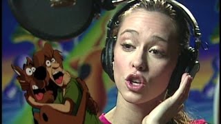 Scooby-Doo &amp; Alien Invaders &quot;Behind Camera&quot; &amp; Jennifer Love Hewitt (2000)