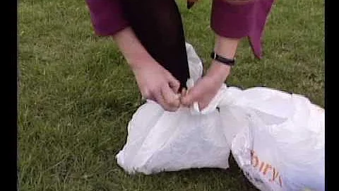 TV Funniest  Linda O'Brien  Plastic bags instead o...