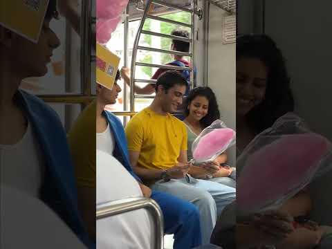 I WENT AROUND MUMBAI GIVING CANDYFLOSS!