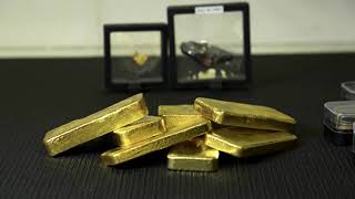 Gold climbs toward record high as US tariffs stoke fears | REUTERS