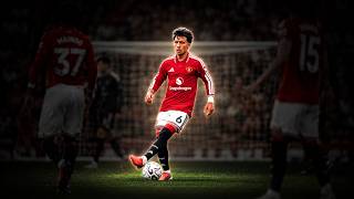 Details Lisandro Martínez Is the BEST Ball-Playing Defender in the World Update