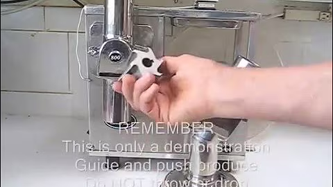 Eliminating blowback with an NZ cutter and Front Loading feed tube on a WHF juicer