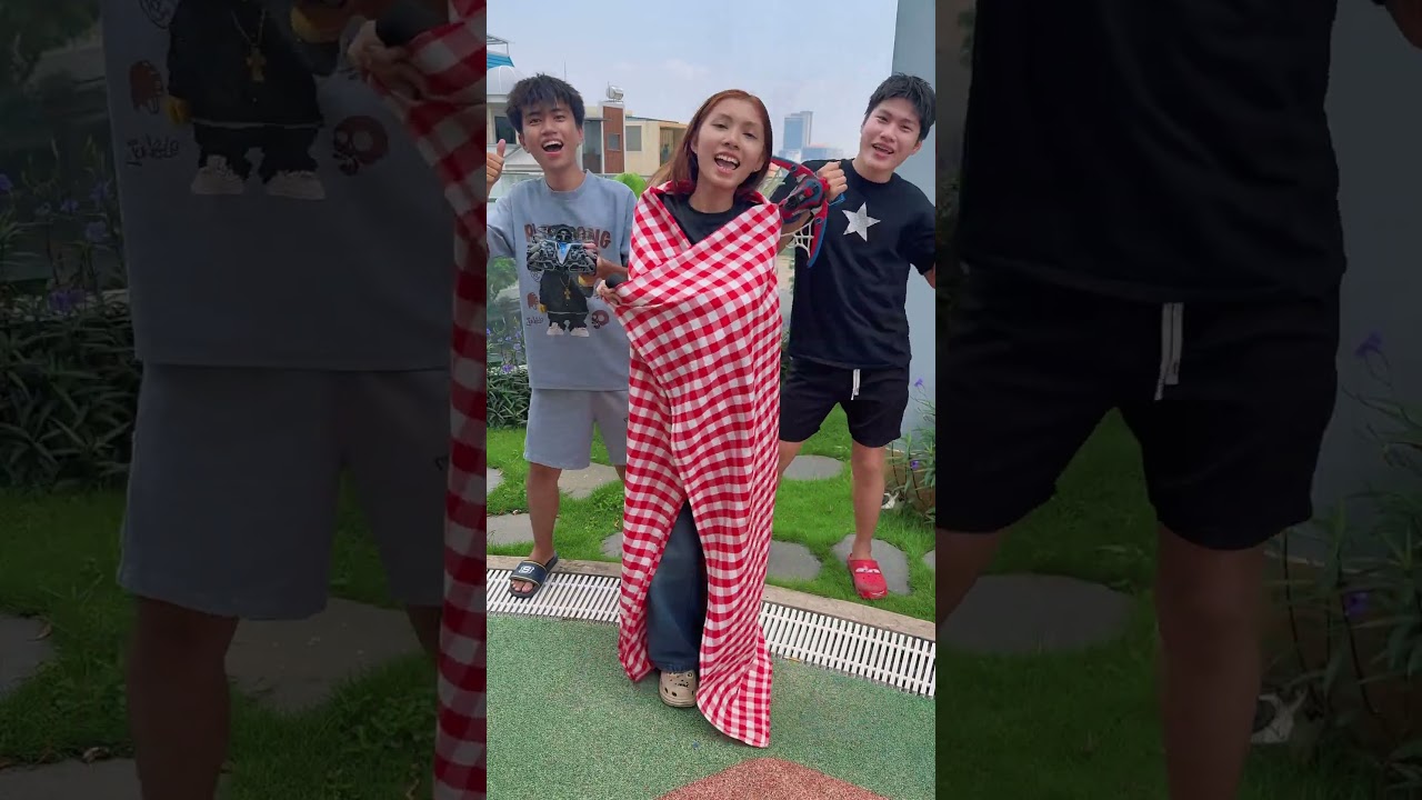 SH - Điệu nhảy bên trái và bên phải || Left and right dance cover #shorts