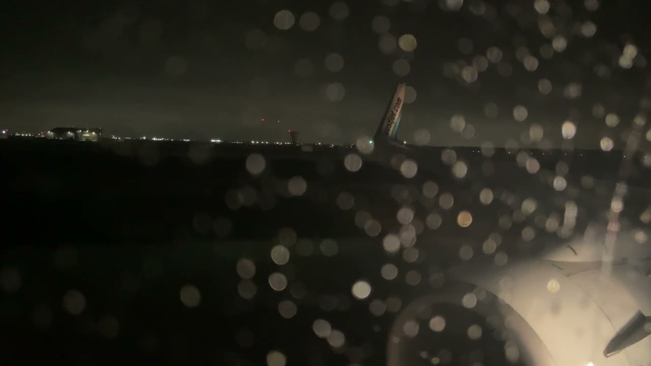 (4K) WestJet 737-8CT Rainy Takeoff out of Winnipeg(YWG)!