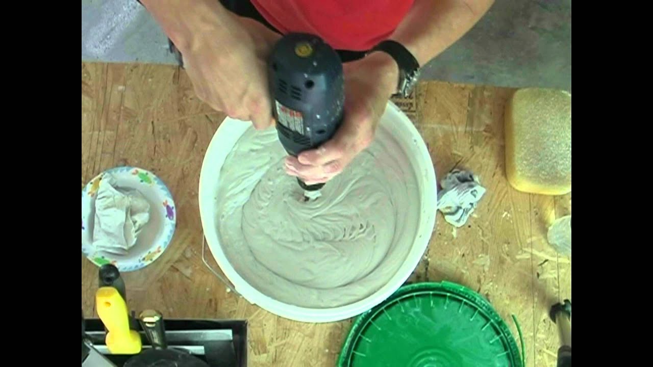 Fix hole in drywall 2 (Mixing and applying mud) - YouTube