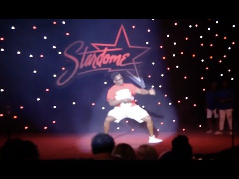 Man Twerks With A “Catch Up With Jesus” T-Shirt | Karaoke Night