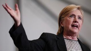 Clinton releases tax returns, puts pressure on Trump