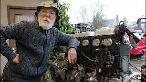 Gardner Engines: Quick look at a marinised 5lw.