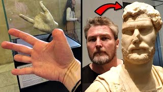People Who Found THEMSELVES In Museums