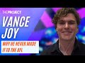 Capture de la vidéo Vance Joy Tells Us Why He Chose Music Instead Of Playing In The Afl