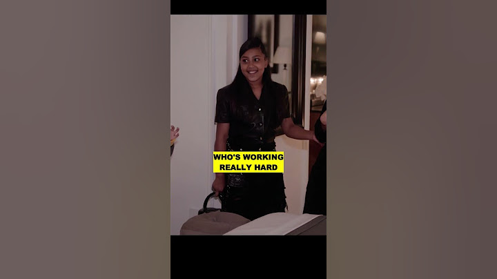 A massage for three of us? 🙄 Kim Kardashian