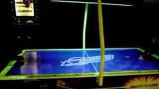 MEAC! Most Extreme Air-hockey Challenge! Match1 screenshot 4