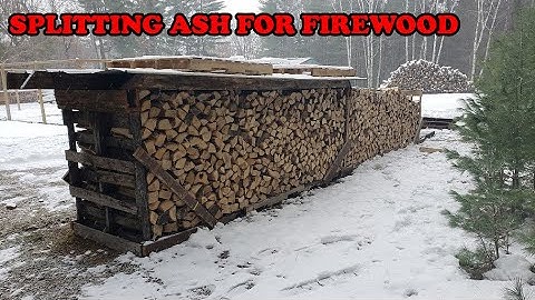 Splitting ash firewood using the Kioti CK3510SE and CountyLine 25 Ton Log Splitter