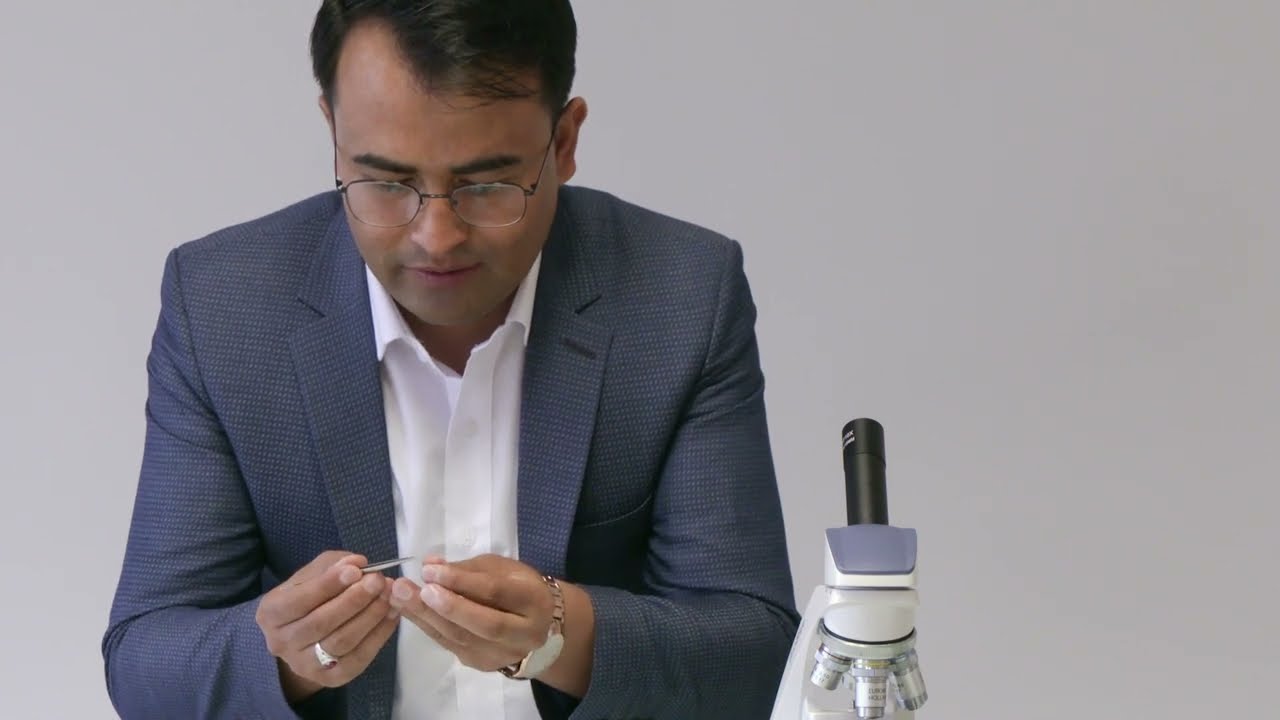 مایکروسکوپ : ویدیوی 3/4 تهیه سلاید از موی انسان با دو رنگ متفاوت(Using a microscope)