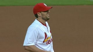 MIN@STL: Lackey allows two runs over eight frames